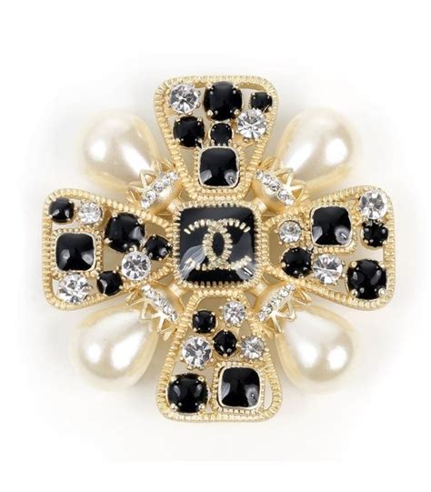 brosa chanel originala|chanel brooches jewelry.